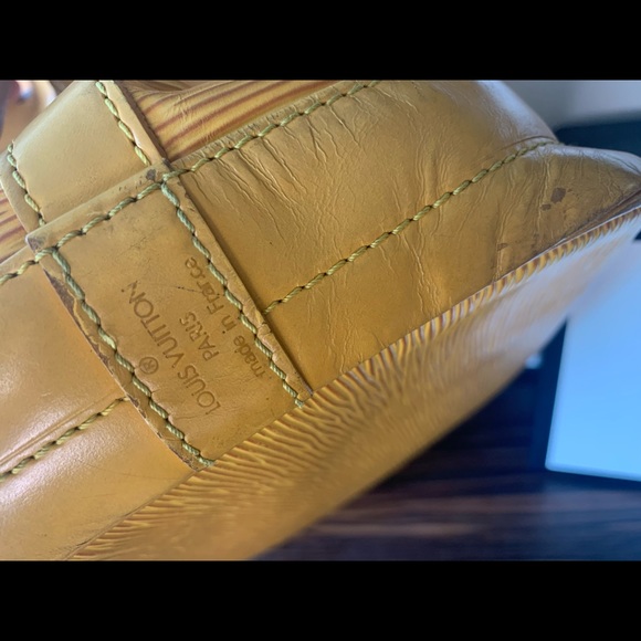 SOLD Authentic Louis Vuitton Noe Epi - Picture 7 of 16